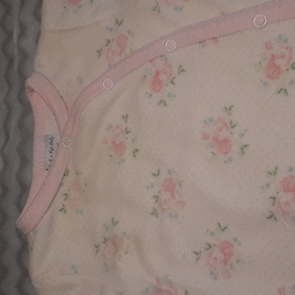 Baby girl footed sleeper. Sleep and play - Picture 6 of 9